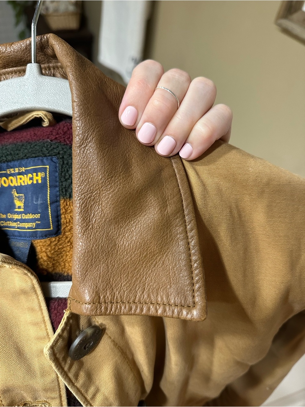 Tan Canvas Woolrich Jacket - Leather collar/ fleece lined - Picture 5 of 7
